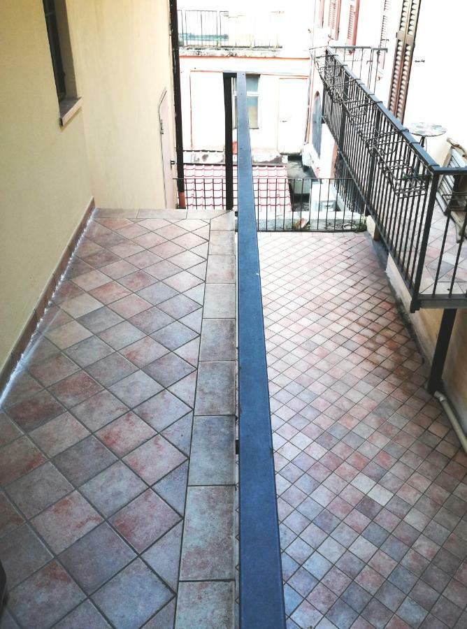 Luxory Center - Bilocale In Centro Storico In Palazzo D'Epoca In Zona Pedonale Vicino Alla Metro Vittoria Бреша Екстериор снимка